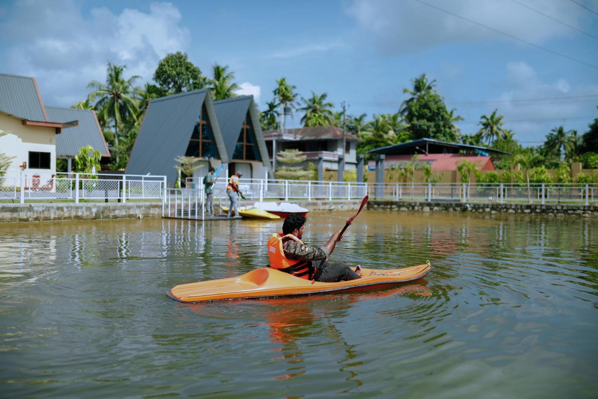 Leela'S 7Th Heaven Resort & Spa Trikunnapuzha Екстер'єр фото